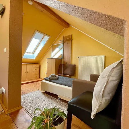 Apartment Am Kaitzer Weinberg *