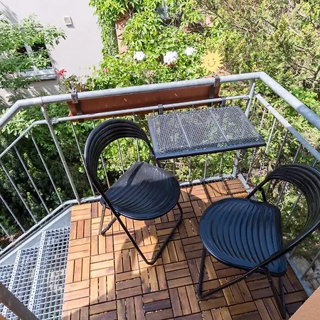 Apartamento Am Kaitzer Weinberg *